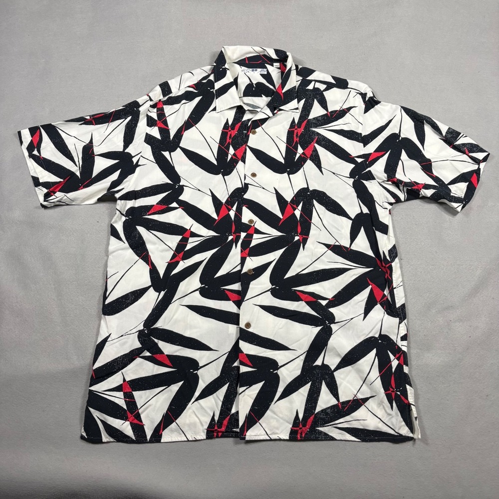Uniqlo Mens Large Bamboo Leaf Rayon Short Sleeve Button Up Loop Collar Shirt